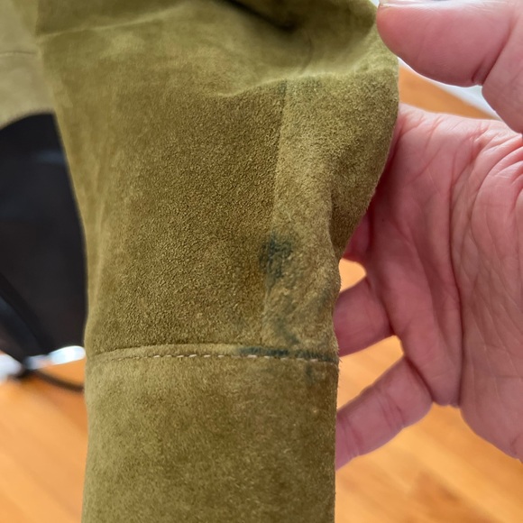 Pea green suede trucker jacket by anonymous. Size small. - Picture 4 of 5